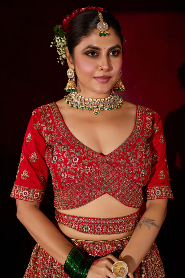 Red Heavy Zari Embroidered Bridal Lehenga with Waist Belt and Dupatta - Image 4