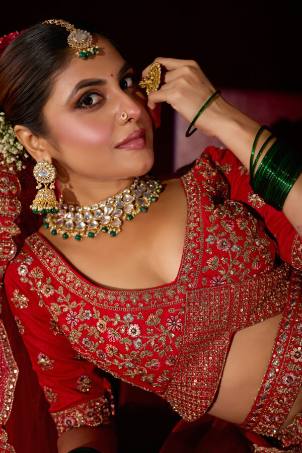 Red Heavy Zari Embroidered Bridal Lehenga with Waist Belt and Dupatta - Image 3